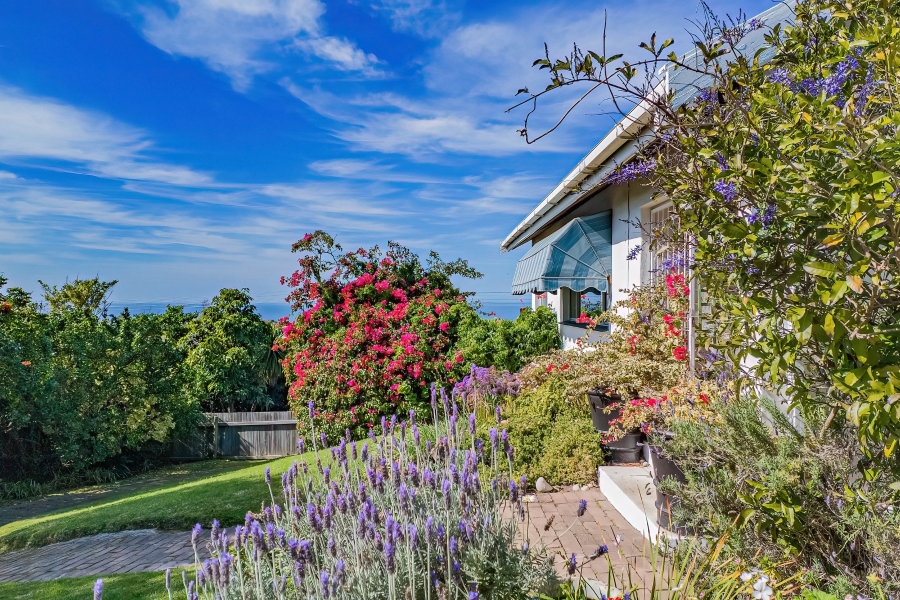 3 Bedroom Property for Sale in Upper Robberg Western Cape